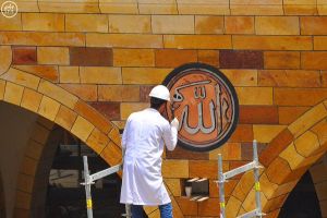 شاهد الصور... إعادة الرواق العثماني حول صحن المطاف