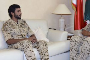 القائد العام لقوة دفاع البحرين يستقبل قائد الحرس الملكي