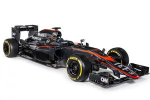 مكلارين يغير لون سيارته بعد بداية مؤلمة في فورمولا 1