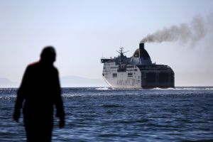 السلطات الإيرانية تسمح برحيل السفينة مايرسك التي كانت تحتجزها