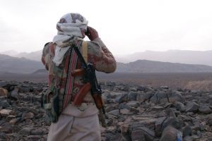 انفجارات قوية بعد غارة على مخزن أسلحة قرب صنعاء