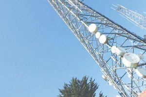 لوس أنجليس تنشئ أبراجًا للهاتف الجوال مقاومة للزلازل