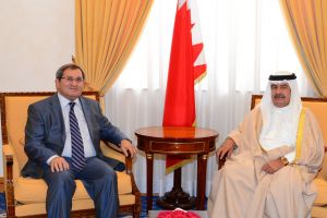 علي بن خليفة يستقبل السفير الروسي ويشيد بما تشهده العلاقات البحرينية الروسية من تطور