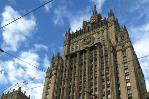 مصدر دبلوماسي روسي: مشاورات روسية أمريكية حول سوريا قد تجرى في موسكو الإثنين المقبل