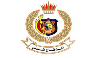 الدفاع المدني يتمكن من إنقاذ شخصين إثر اندلاع حريق بشقة في مبنى بالحورة