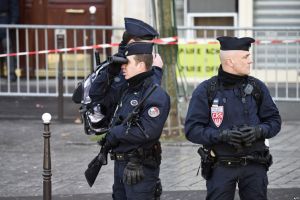 الحكم على متشدد فرنسي بالسجن ثماني سنوات