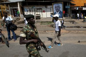 رئيس بوروندي يشيد بـ'فاعلية' قواته في 'وقف' الانقلاب ويعيد فتح حدود البلاد