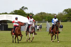 ناصر بن حمد يكرر الإنجاز في سباق ويندسور البريطاني وثلاثي الملكي في المراكز الاولى