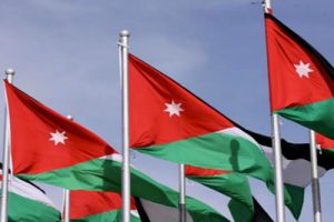 العاهل الأردني يقبل استقالة وزير الداخلية ويقيل قادة للأمن