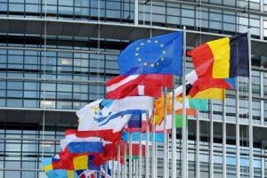 الإتحاد الأوروبي يأمل في مراجعة حكم الإعدام الصادر بحق مرسي