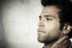 نجوم بوليوود الشباب 'مستعدون للتعري' في أفلامهم