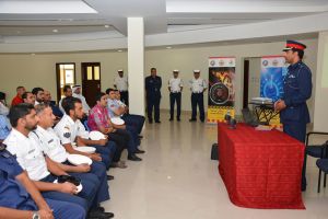 إدارة الثقافة المرورية تقيم عدة دورات تثقيفية لعدد من منتسبي وزارة الداخلية