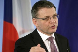 وزير الخارجية التشيكي يطالب روسيا بالكف عن 'لعبة الاختباء' في شرق أوكرانيا