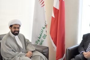 الوزير ميرزا يطلع النائب العصفور على خطط هيئة النفط والغاز وهيئة الكهرباء والماء