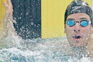 السباح الاسترالي ماجنوسن يغيب عن بطولة العالم بسبب جراحة في الكتف