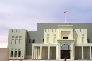 الأنصاري ترحب بإنشاء لجنة للمرأة في بورصة البحرين