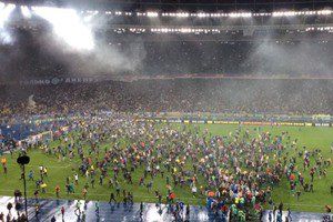 القبض على 80 مشجعا أوكرانيا قبل نهائي الدوري الأوروبي