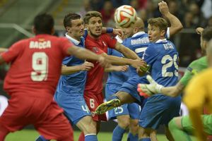 الخبرات صنعت الفارق في انتصار أشبيلية على دنيبرو