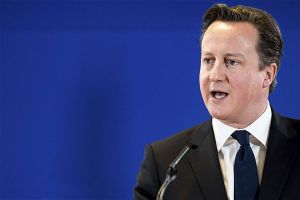 كاميرون يطالب بلاتر بالاستقالة من الفيفا 