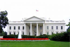 البيت الأبيض: أمريكا على اتصال مع قطر بشأن معتقلي طالبان