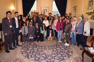 الملحقية الثقافية بلندن تحتفي بـ57 خريجاً وخريجة