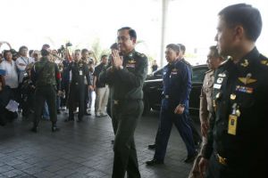 جنرال تايلاندي يسلم نفسه بعد الاشتباه في تورطه في أنشطة تهريب بشر