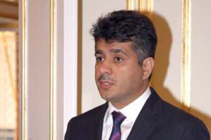 وزير المواصلات والاتصالات يشيد بالتعاون القائم مع دولة الإمارات