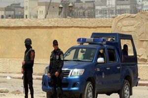 مقتل شرطيين في هجوم نادر قرب أهرام الجيزة