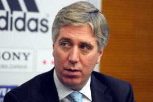 الفيفا دفع 5 ملايين يورو لايرلندا للتغاضي عن 'يد' هنري