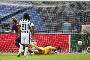 شاهد الصور... برشلونة يتقدم على يوفنتوس بهدف نظيف في الشوط الأول لنهائي 'دوري الأبطال'