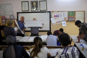 سي إن إن تورك: حصول حزب العدالة والتنمية التركي على أكثر من 43% من الأصوات