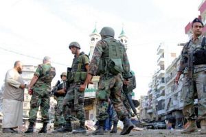 الجيش اللبناني ينتشر في عرسال وسط ترحيب من الأهالي