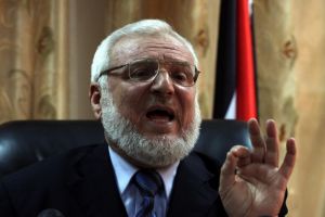 إسرائيل تفرج عن رئيس المجلس التشريعي الفلسطيني بعد اعتقاله لمدة عام