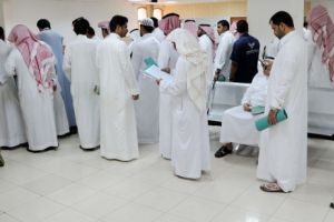 عملية التوظيف في شركات الشرق الأوسط وشمال أفريقيا قد تستغرق شهرين