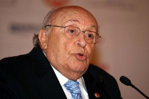 وفاة الرئيس التركي الأسبق سليمان دميريل 