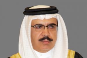 وزير الداخلية: البحرين تقف قلباً وقالباً مع الكويت في خندق واحد