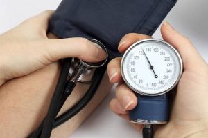 دراسة: مرضى ضغط الدم المرتفع أقل إصابة بالزهايمر