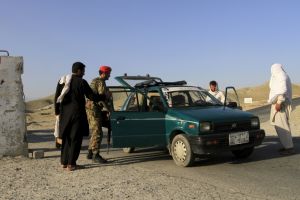 قتيلان و40 جريحاً في عملية انتحارية ضد الشرطة في أفغانستان