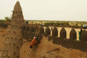 'اليونسكو': أعمال إعادة بناء أضرحة تمبكتو توشك على الانتهاء