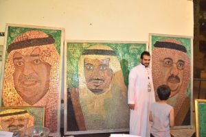 سعودي يتطلع لدخول موسوعة 'غينيس' برسم جدارية من 50 ألف عملة معدنية