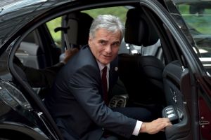 النمسا ترى امكانية منح اليونان قرضاً مؤقتاً