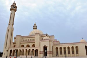 طقس البحرين : حار نسبياً وغائم جزئياً