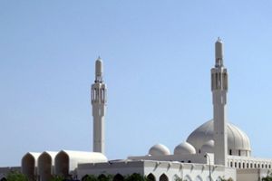 طقس البحرين: حار وغائم جزئياً والرياح شمالية غربية