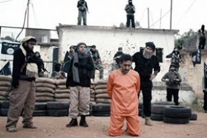 صحيفة ديلي ميل البريطانية تحتفي بالقصبي بعد مهاجمته لـ'داعش'