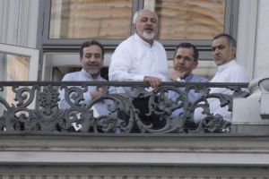 مصادر إيرانية: حان وقت اتخاذ القرار بشأن اتفاق نووي