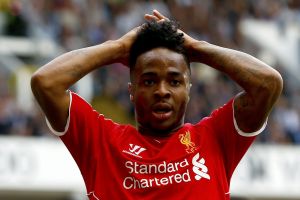 ليفربول يؤكد التوصل لاتفاق بشأن رحيل سترلينج