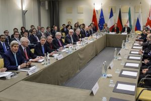 دبلوماسي فرنسي: رفع العقوبات عن إيران اثر الاتفاق النووي ممكن في مطلع 2016