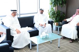 اللجنة الأولمبية البحرينية تطلع على خطط وبرامج اتحاد الرياضة للجميع