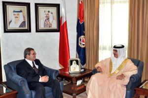وزير الداخلية يبحث مع السفير الروسي عدداً من الموضوعات ذات الاهتمام المشترك