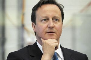 كاميرون: الاتفاق النووي لا يعني أن بريطانيا 'تقف الى جانب إيران' 